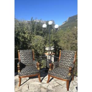 Paire de Bergères en Acajou aux Chimères Époque XIX eme siècle.