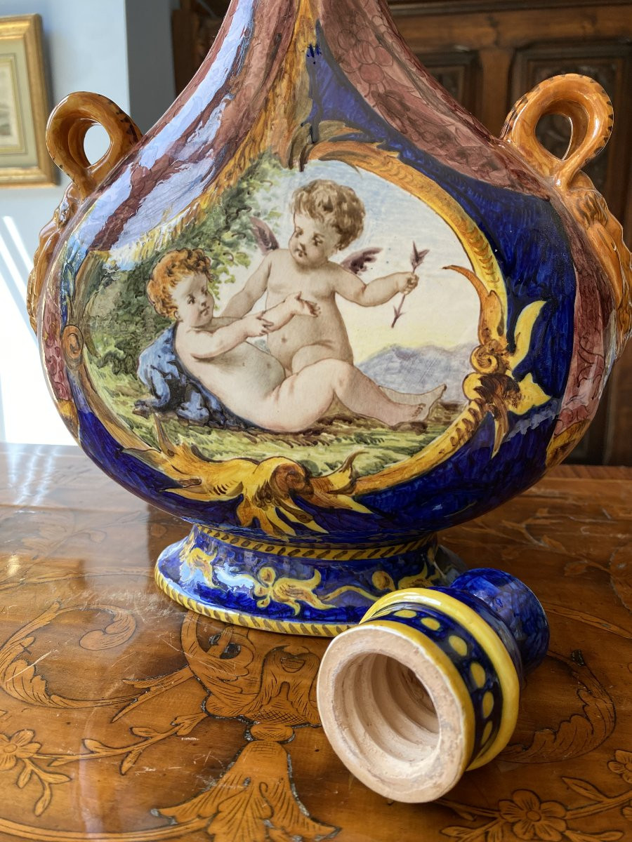 Italian Majolica Pilgrim's Flask In Hand-painted Earthenware Signed Ginori With Putti Decor-photo-7