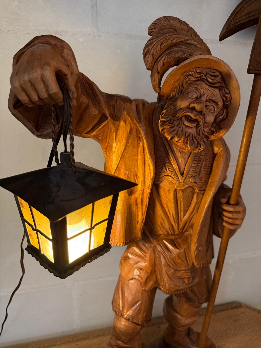 Lampe-Sculpture Monumentale "Veilleur de Nuit"- Bois sculpté main - Forêt Noire, Allemagne XXe-photo-2