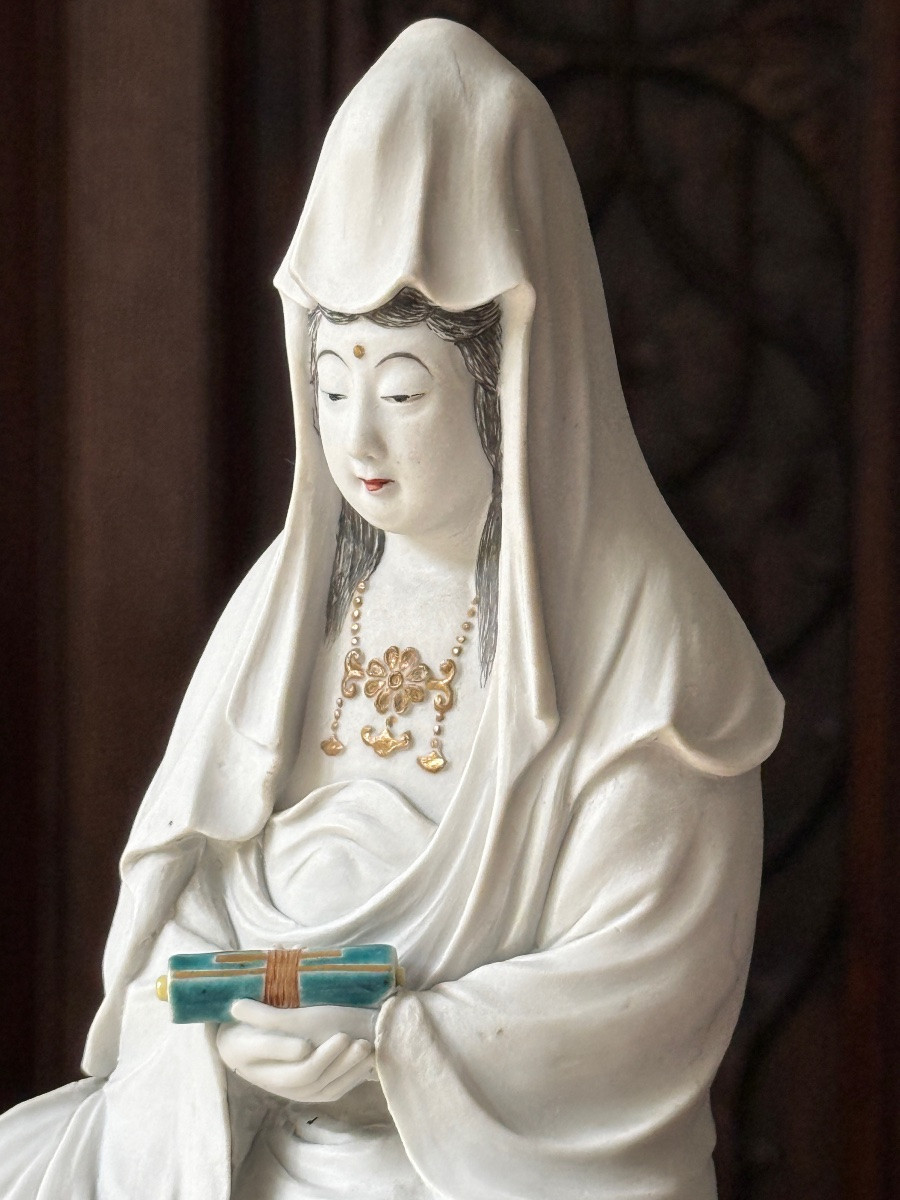 White Porcelain Statuette With Polychrome Enamel Decoration Of A Seated Woman Kidijoten - Japan - 19th Century-photo-8
