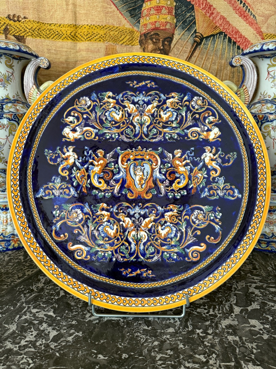 Gien Dish With Renaissance Decoration On A Midnight Blue Background - 
