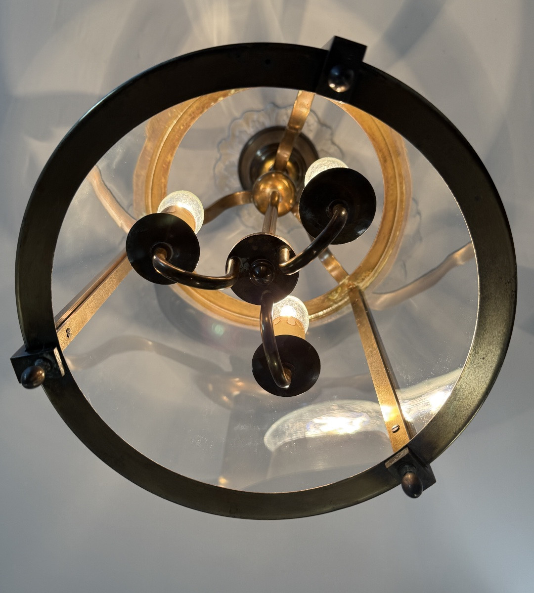 Lanterne circulaire de vestibule en laiton et verre à trois lumières-début XXe siècle-photo-1