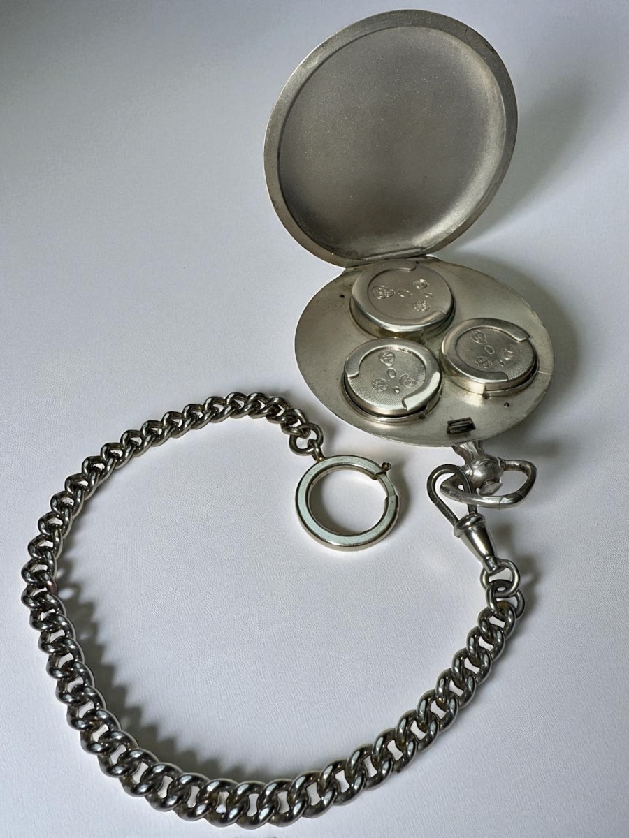 Tripartite Silver Numismatic Case For Louis d'Or – Huguenin, Swiss Goldsmith, Late 19th Century-photo-3