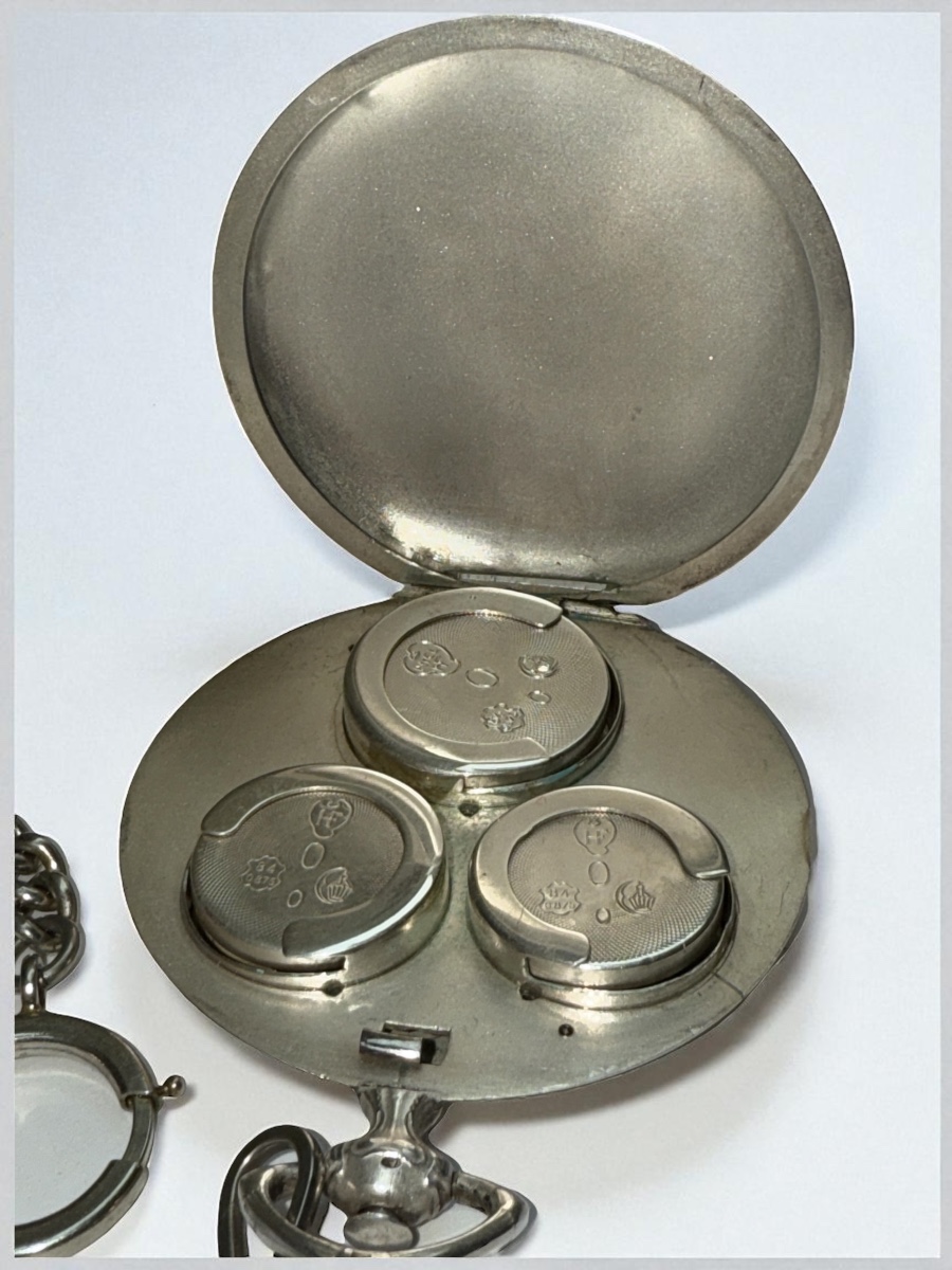 Tripartite Silver Numismatic Case For Louis d'Or – Huguenin, Swiss Goldsmith, Late 19th Century-photo-4