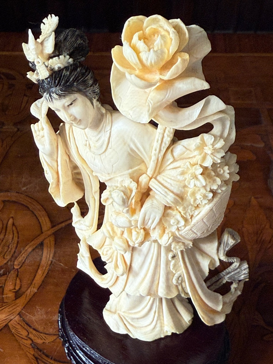 Ivory Guanyin - Ivory Sculpture Goddess Of Spring - China, Early 20th Century-photo-3