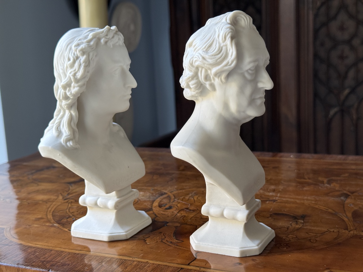 Pair Of Busts Of Friedrich Schiller And Johann Wolfgang Von Goethe, White Biscuit Porcelain, Germany -photo-3