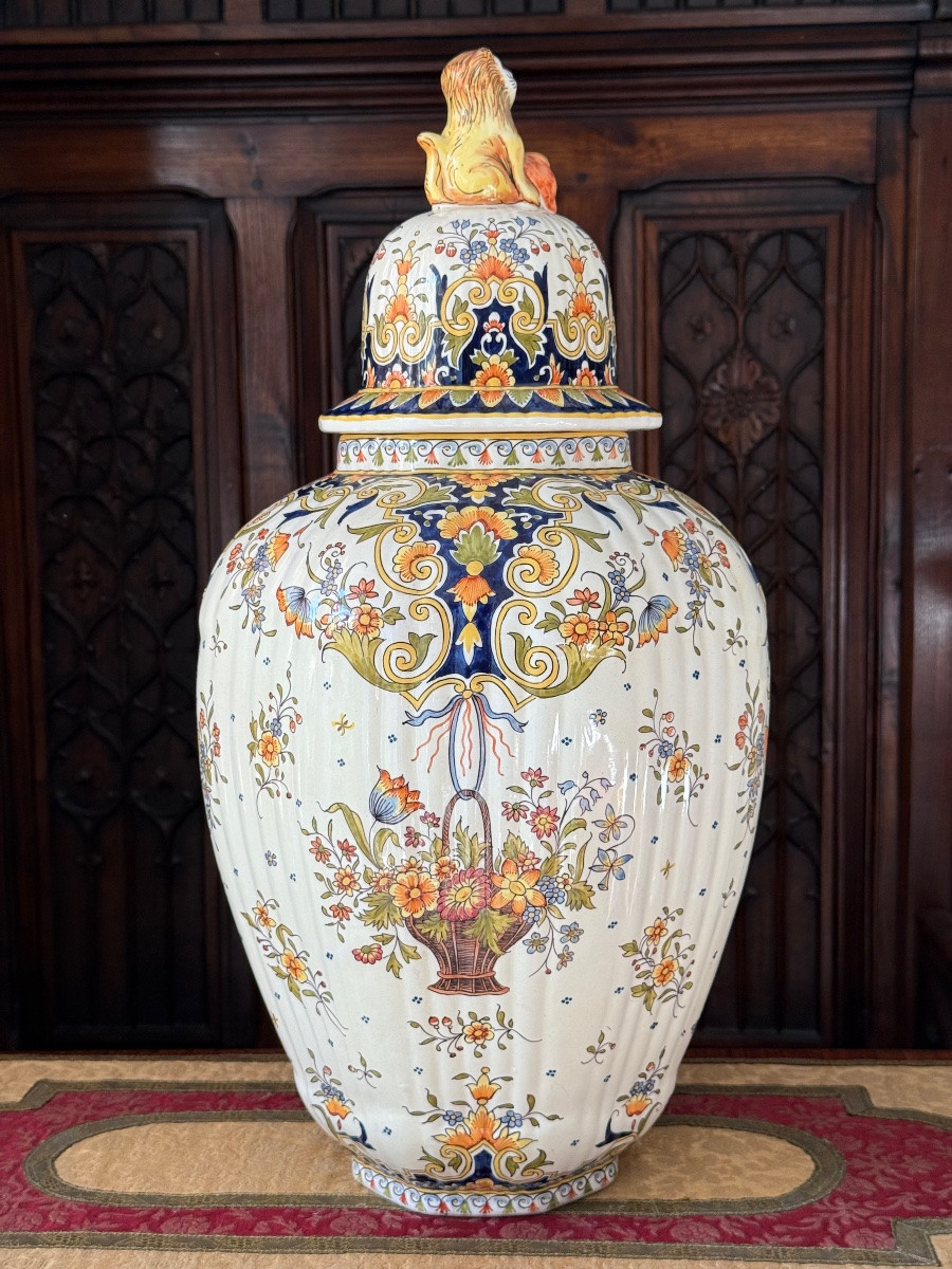 Large Covered Baluster Vase In Hand-painted Polychrome Earthenware - Desvres, 20th Century-photo-3