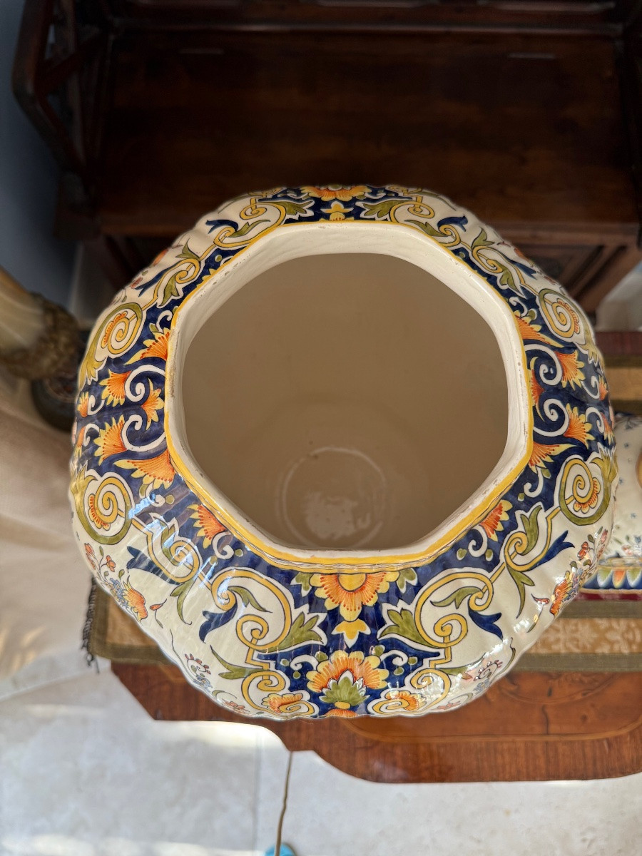 Large Covered Baluster Vase In Hand-painted Polychrome Earthenware - Desvres, 20th Century-photo-4