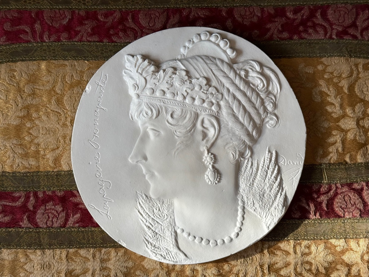 Lapagerie Bonaparte — Médaillon en plâtre d’après David d’Angers France, XXe siècle  -photo-4