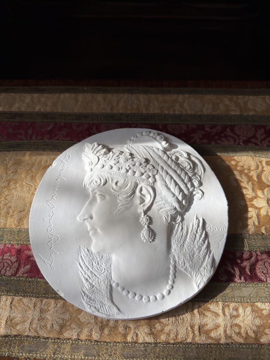 Lapagerie Bonaparte — Médaillon en plâtre d’après David d’Angers France, XXe siècle  -photo-7