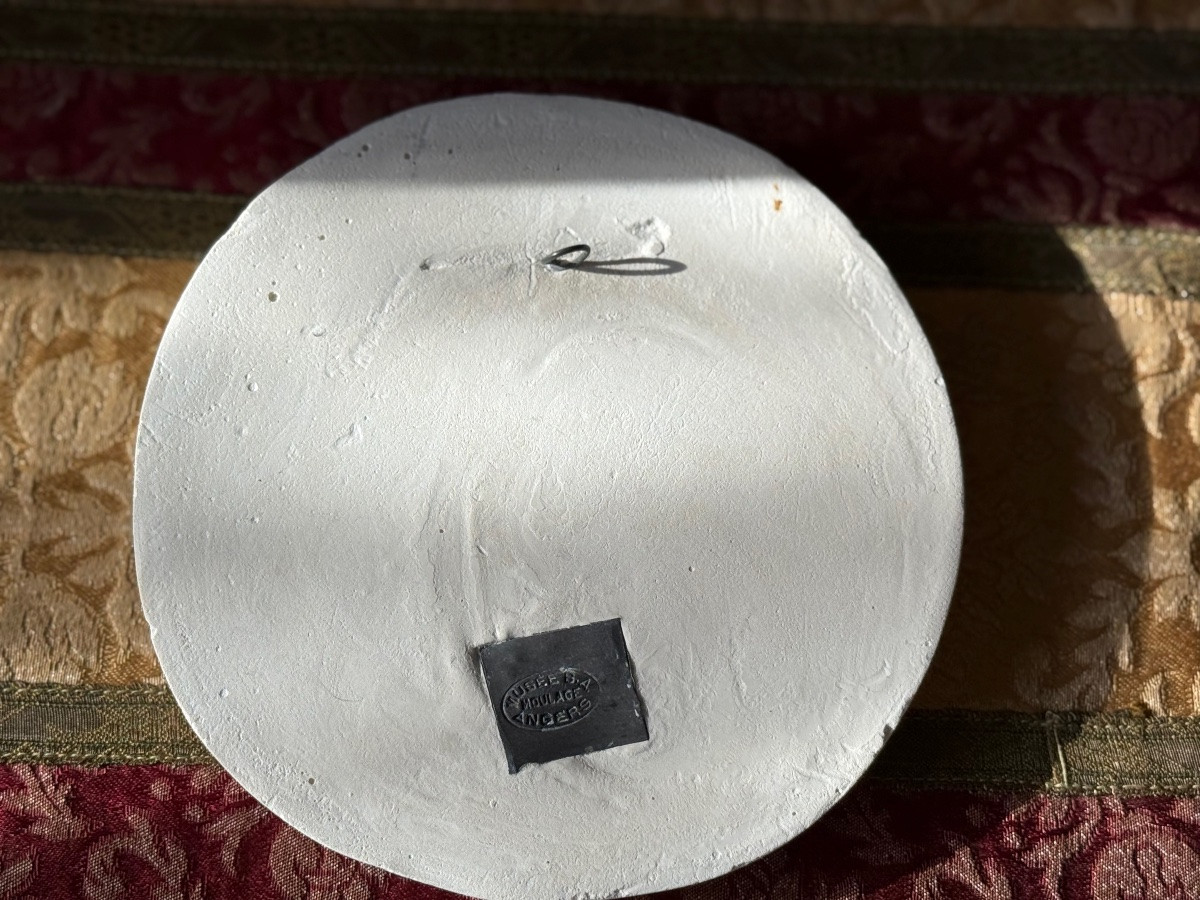 Médaillon en plâtre, profil de Napoléon Bonaparte – signé David d’Angers, XXe siècle, Musée BA-photo-7