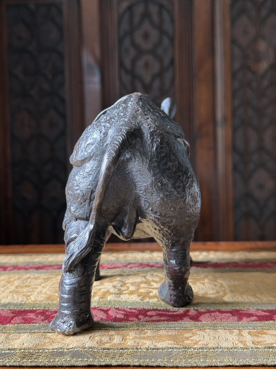 Sculpture animalière en bronze – Rhinocéros, XX ème-photo-5