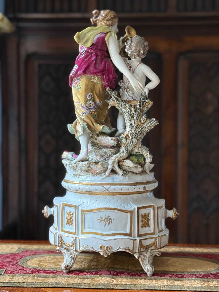 Large Polychrome And Gold Porcelain Group – Dresden Volkstedt, 19th Century - Circa 1880-photo-2