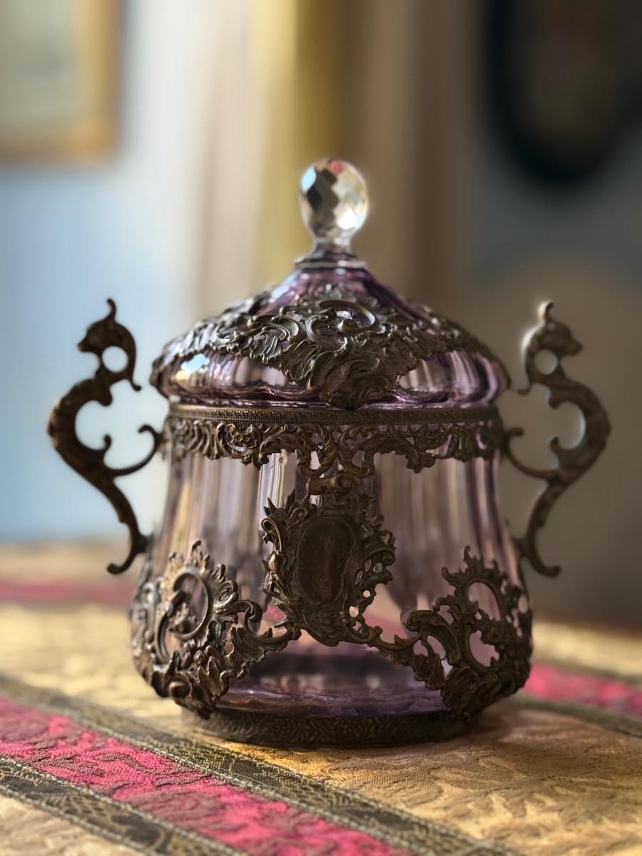 Blown Crystal Bonbonnière, Chased Bronze Mount, France, 19th Century  -photo-6