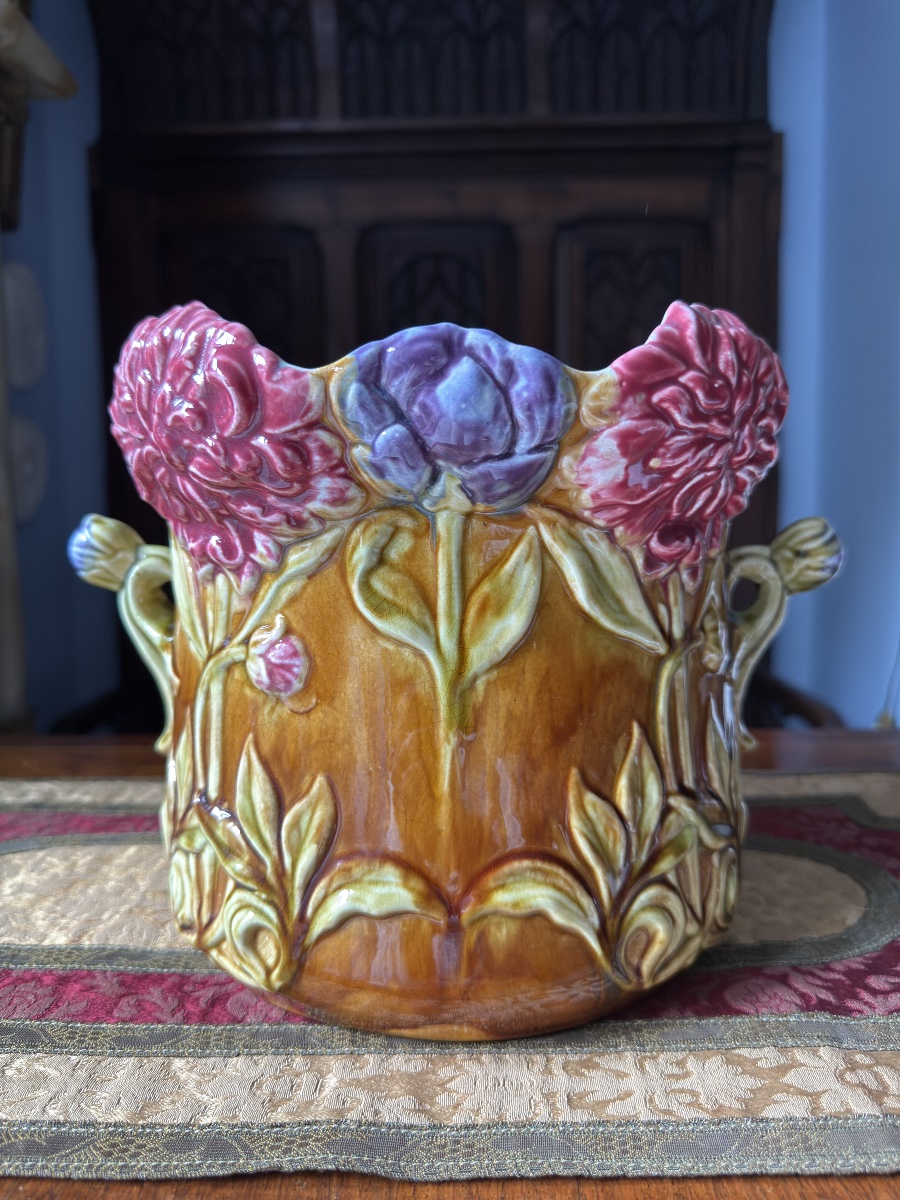 Cache-pot en barbotine en fort relief, France, XIXᵉ siècle-Onnaing-photo-3