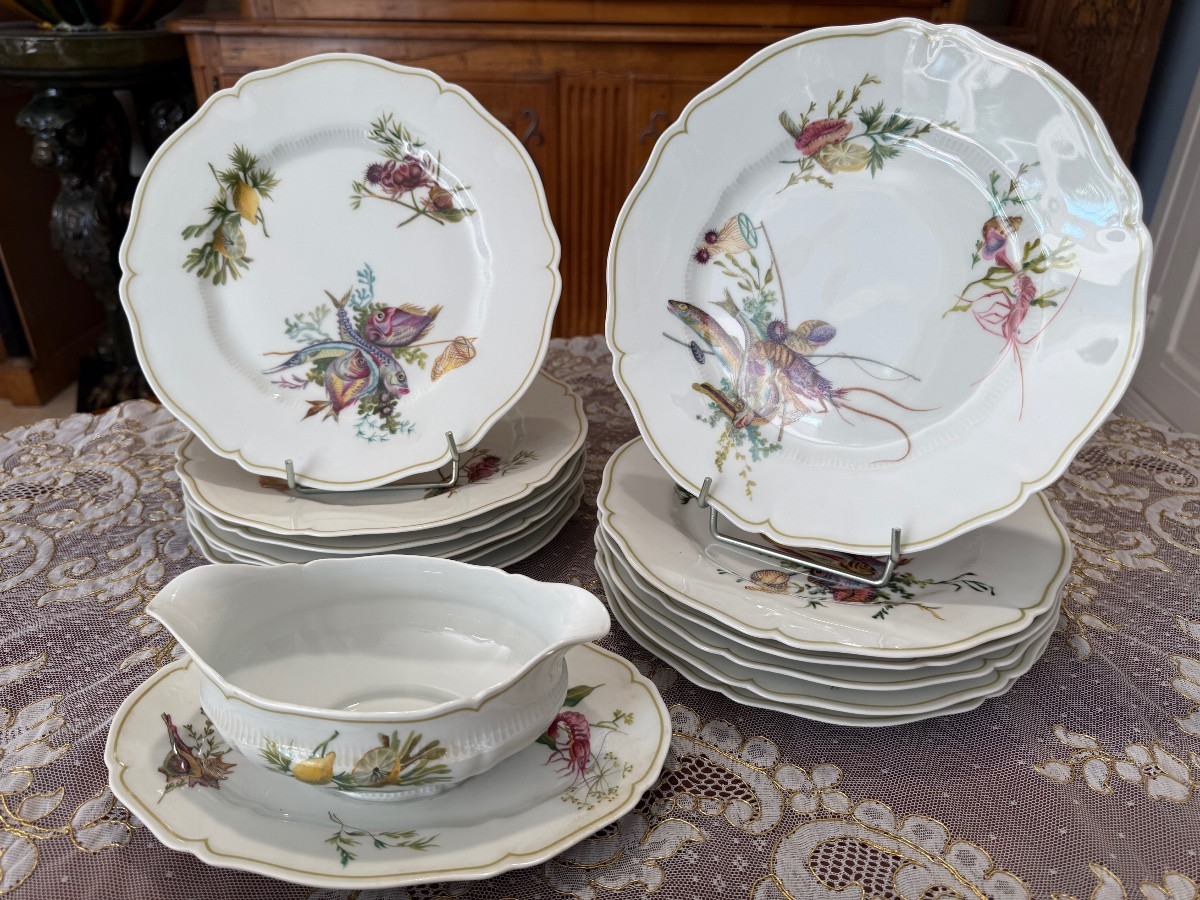 HAVILAND, LIMOGES — Service à poisson “Calanques”, une suite en 14 pièces décorative polychrome-photo-4