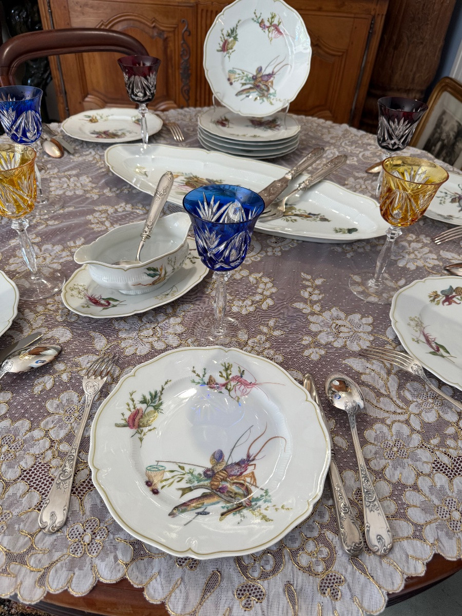 HAVILAND, LIMOGES — Service à poisson “Calanques”, une suite en 14 pièces décorative polychrome-photo-4