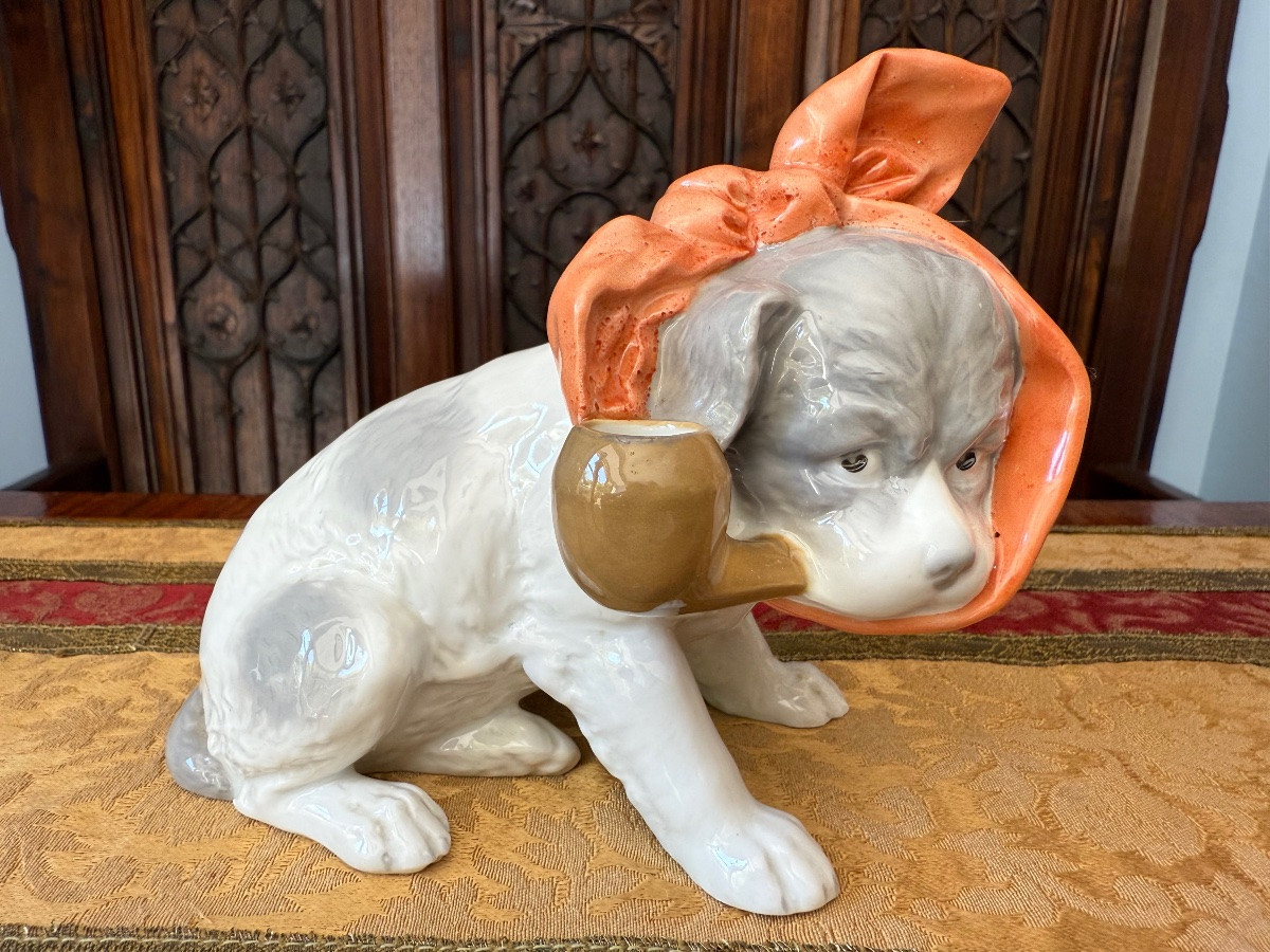 Chien en porcelaine au Mouchoir – Humour Anthropomorphe vers 1900, Gebrüder Heubach, Lichte,-photo-1