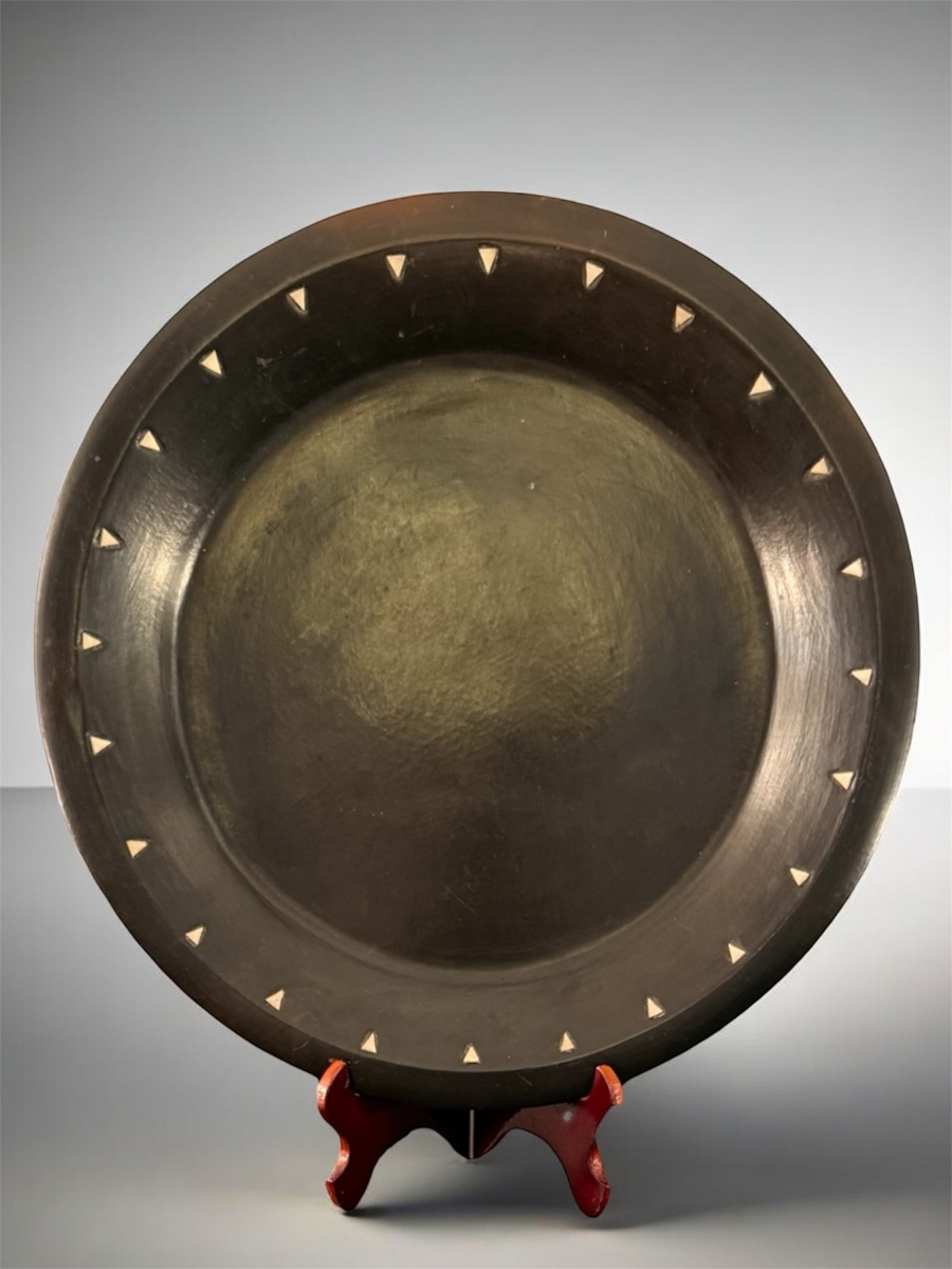 Berber Dish In Ebony Terracotta With Bone Inlays - High Atlas, Circa 1920-1960