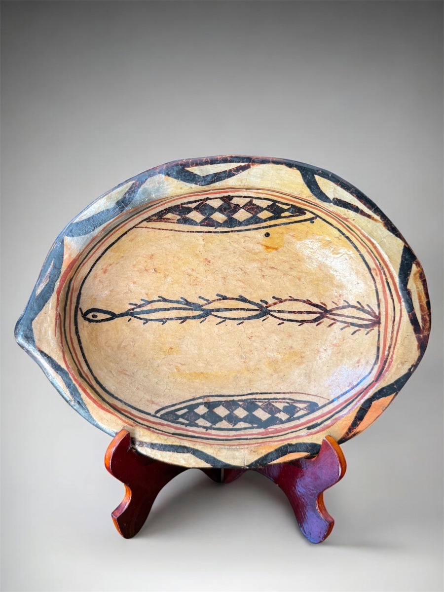 Berber Varnished Sejnane Dish - Abstract Polychrome Decor - 20th Tunisia