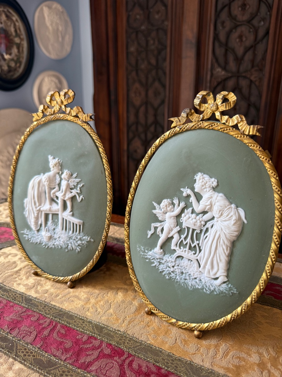 Pair Of Wedgwood Cookie Medallions - Relief Decoration - Green Jasper, Gilded Bronze Frame-photo-2