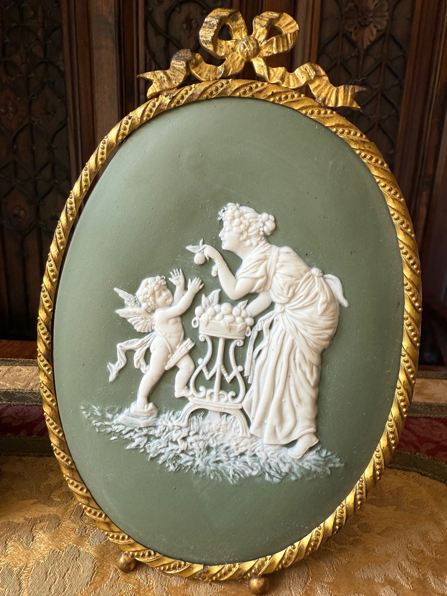 Pair Of Wedgwood Cookie Medallions - Relief Decoration - Green Jasper, Gilded Bronze Frame-photo-1