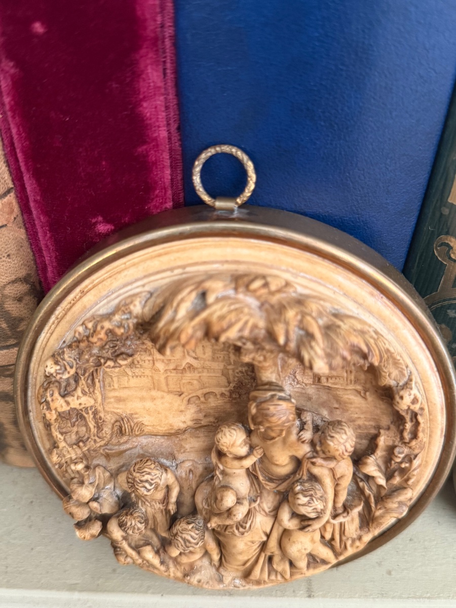 Ceruse Plaster Frame - XIXᵉ Century, Circa 1880 - High Relief, Brass Hooping-photo-3