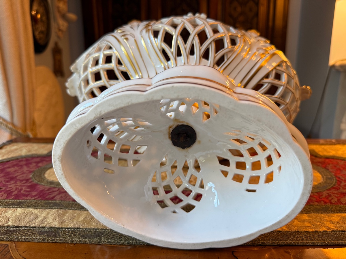 Porcelain Of Paris Bowl On Foot, Openwork Decoration And Gilded Foliage - Circa 1900-photo-3