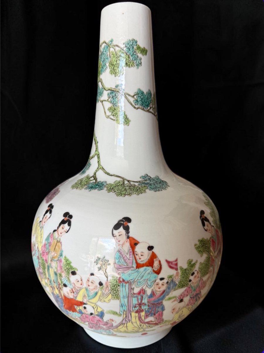 Vase en porcelaine polychrome, décor famille rose – Chine – fin XIX début XXᵉ siècle-photo-2