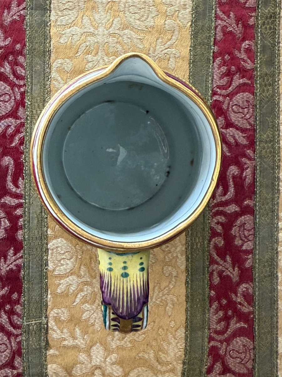 Pichet en porcelaine de Capodimonte – Décor végétal polychrome en relief, fin XIXᵉ-photo-3