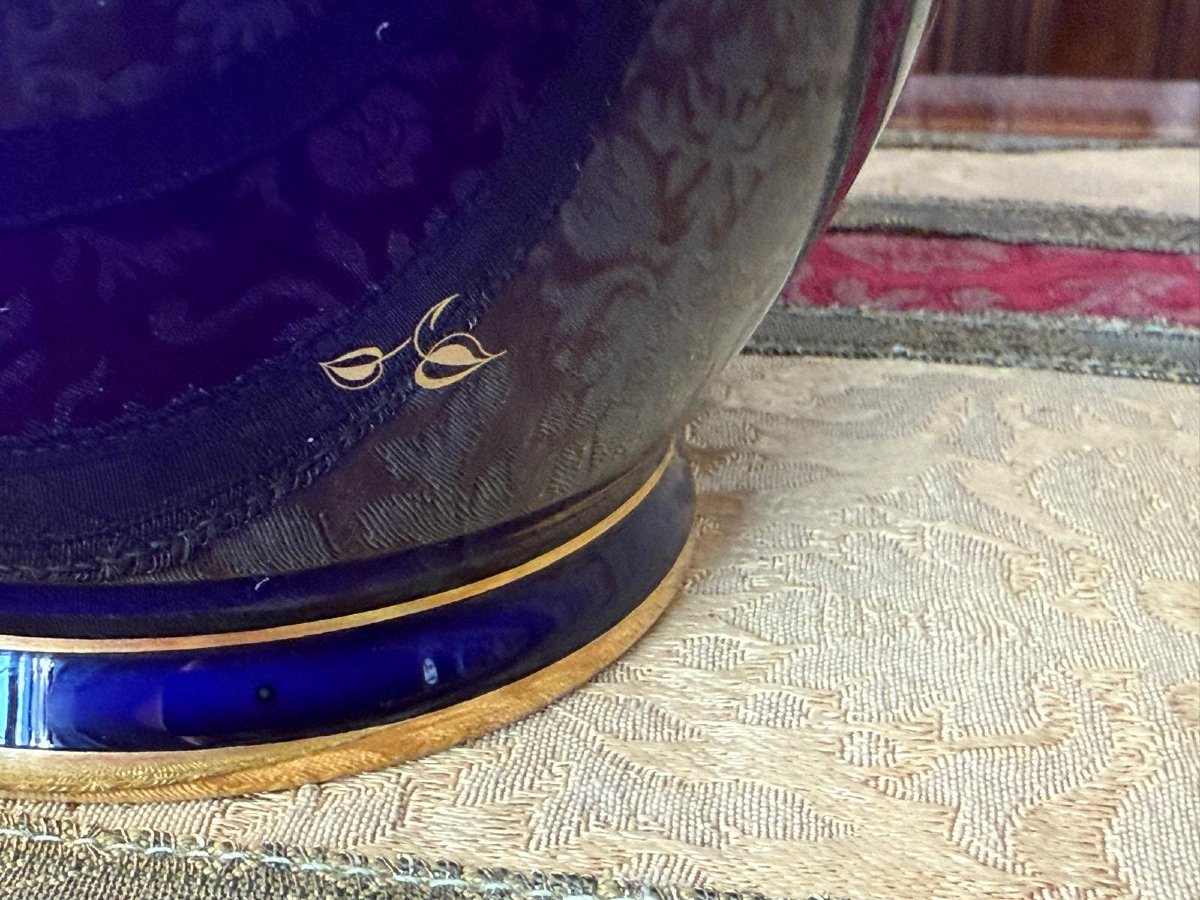 Sèvres National Porcelain Manufactory — Sèvres Blue-ground Porcelain Baluster Vase, 20th Century-photo-3