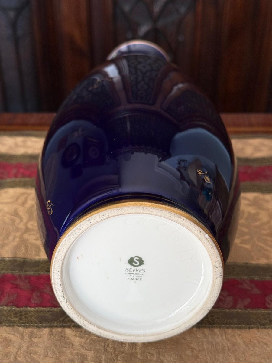 Sèvres National Porcelain Manufactory — Sèvres Blue-ground Porcelain Baluster Vase, 20th Century-photo-5