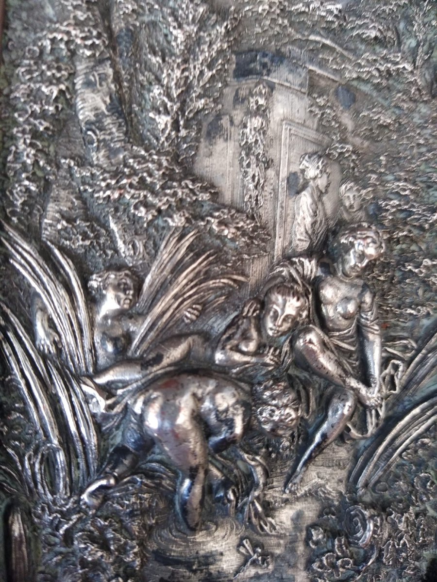 Pair Of Silver-plated Repoussé Copper Plaques, 19th Century, Oak Frame, 11 × 18 Cm-photo-1
