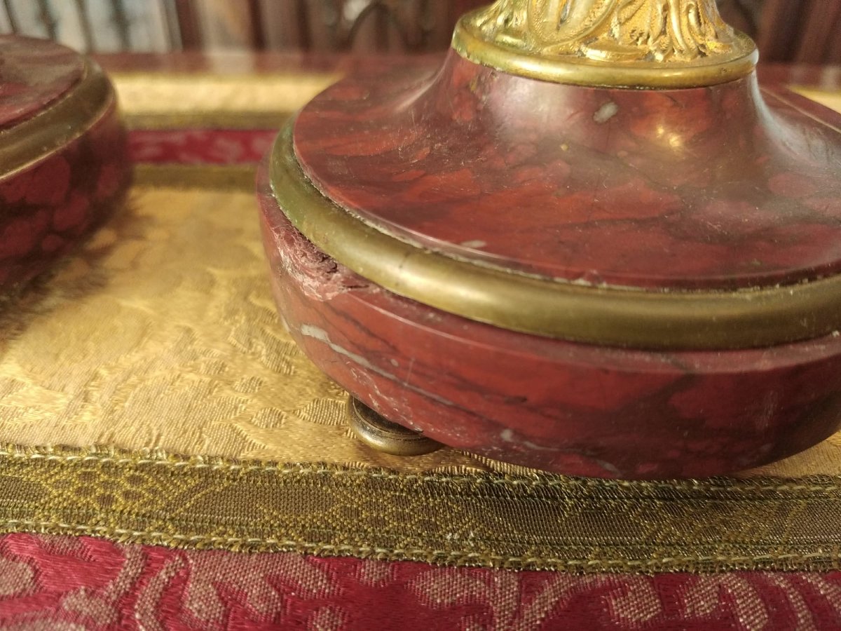 Paire de bougeoirs en bronze doré et marbre griotte – époque Napoléon III, style Louis XVI-photo-7