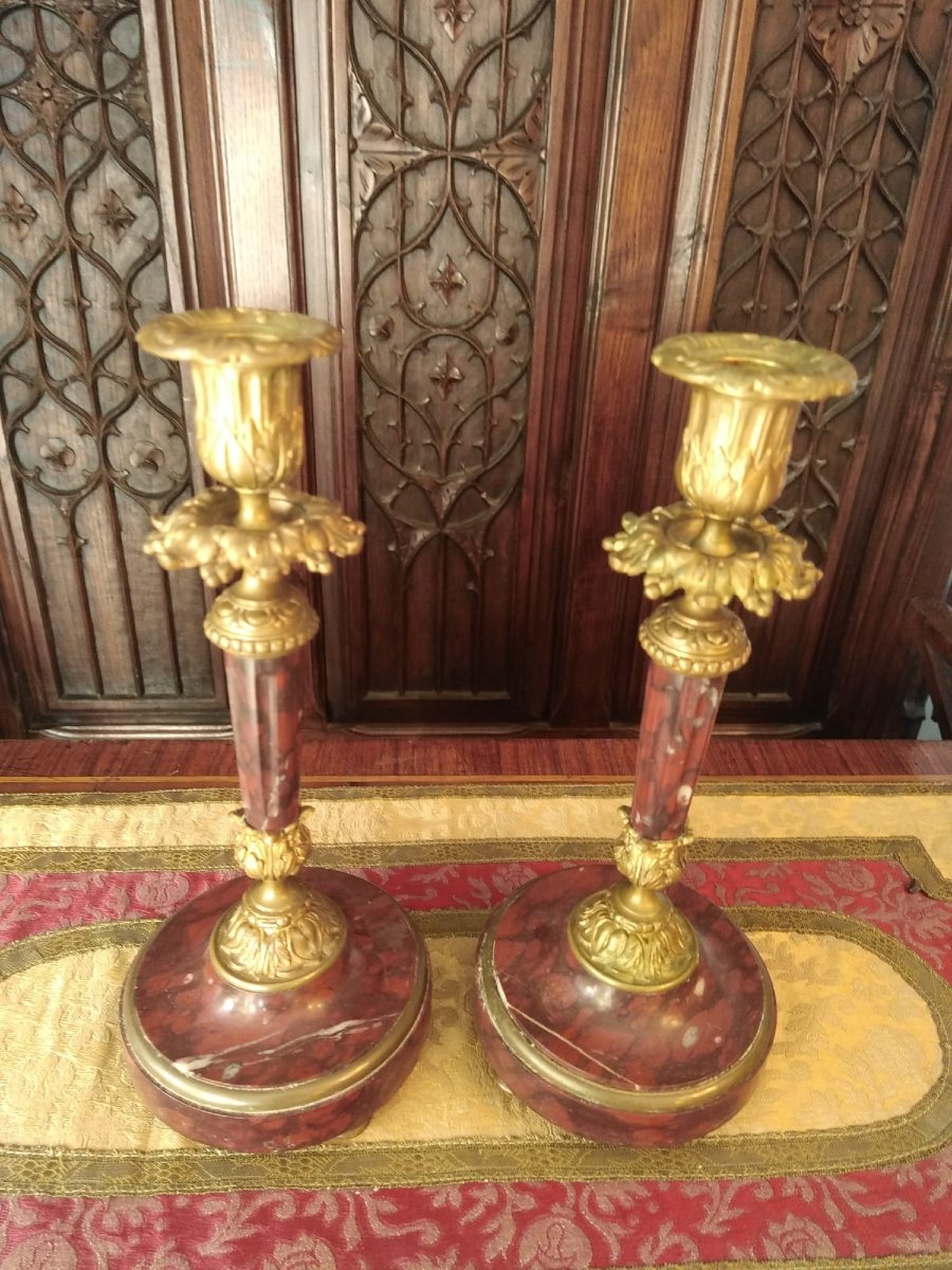 Paire de bougeoirs en bronze doré et marbre griotte – époque Napoléon III, style Louis XVI-photo-8
