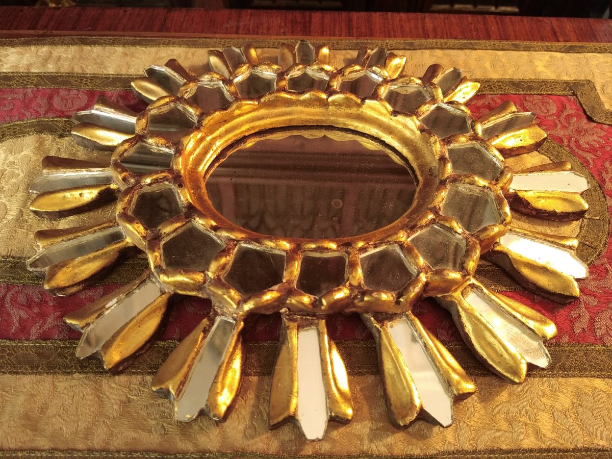Miroir soleil en bois doré et éclats de miroir – dans le goût de Line Vautrin-photo-1