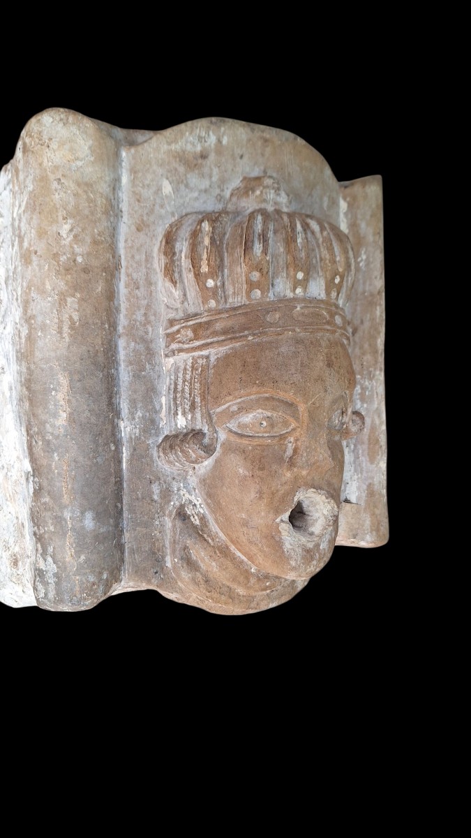 17th Century Royal Fountain Or Mouthpiece-photo-2