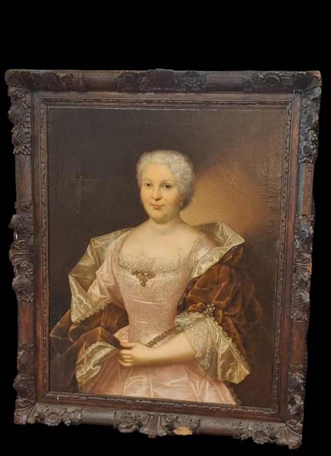 portrait de madame huile sur toile début XVIIIéme siecle