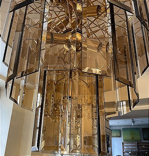 Chandelier -photo-1
