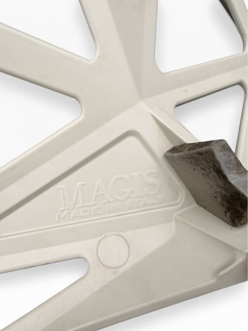 Suite 4 Chaises Chair One Magis, Ex-Louvre, K. Grcic-photo-8