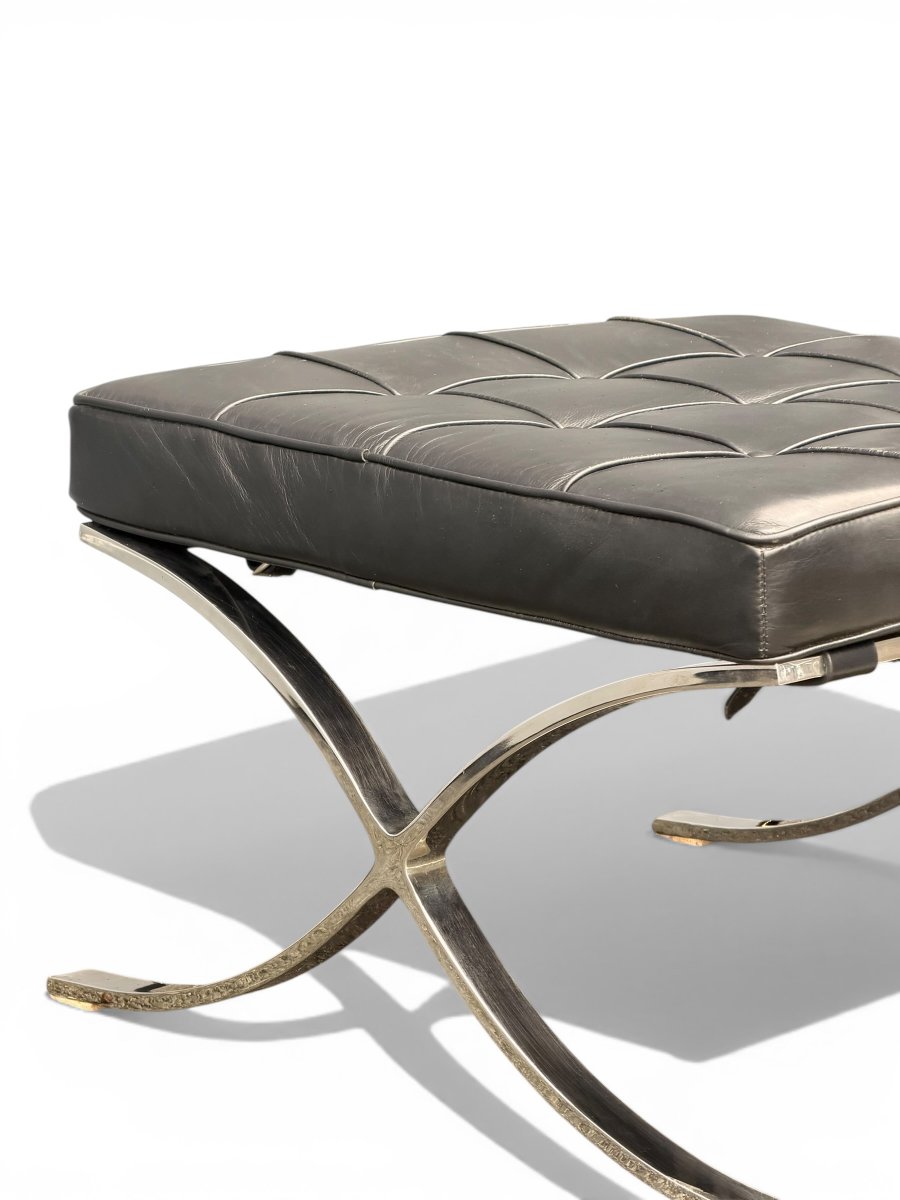 Barcelona Original Ottoman By Knoll, Design Mies Van Der Rohe, Black Leather And Chrome, 20th Century-photo-3