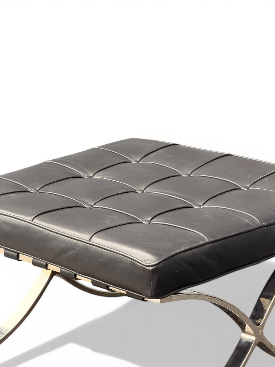Barcelona Original Ottoman By Knoll, Design Mies Van Der Rohe, Black Leather And Chrome, 20th Century-photo-2