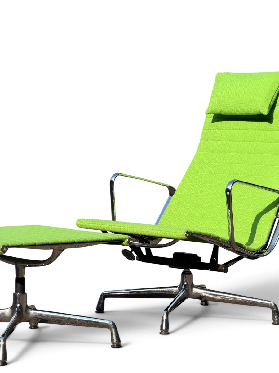 Fauteuil Lounge EA 124 et son Ottoman EA 125, Charles & Ray Eames pour Vitra-photo-7