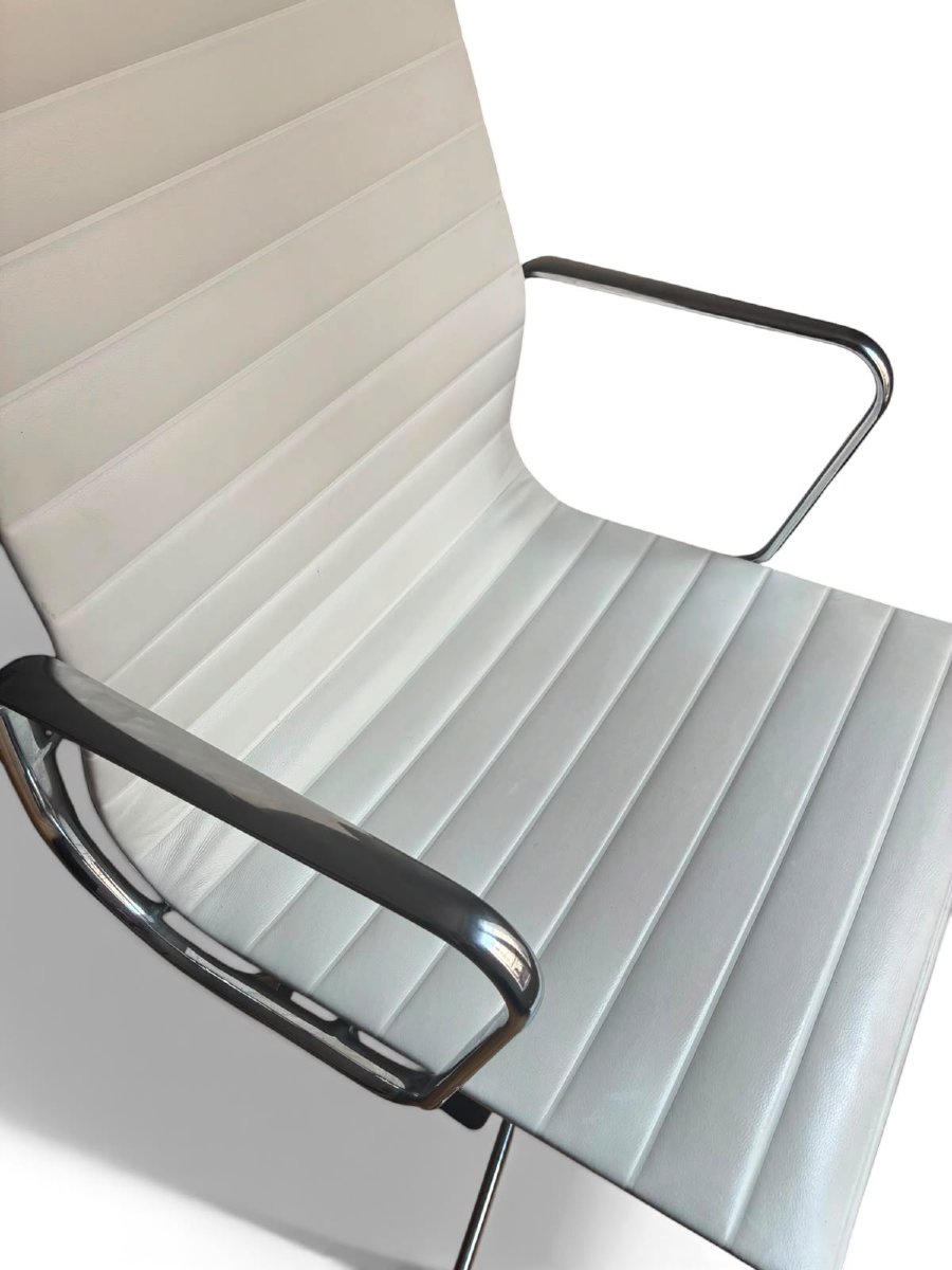 Fauteuil de Bureau EA 117 en Cuir Blanc, Charles Eames pour Vitra-photo-7