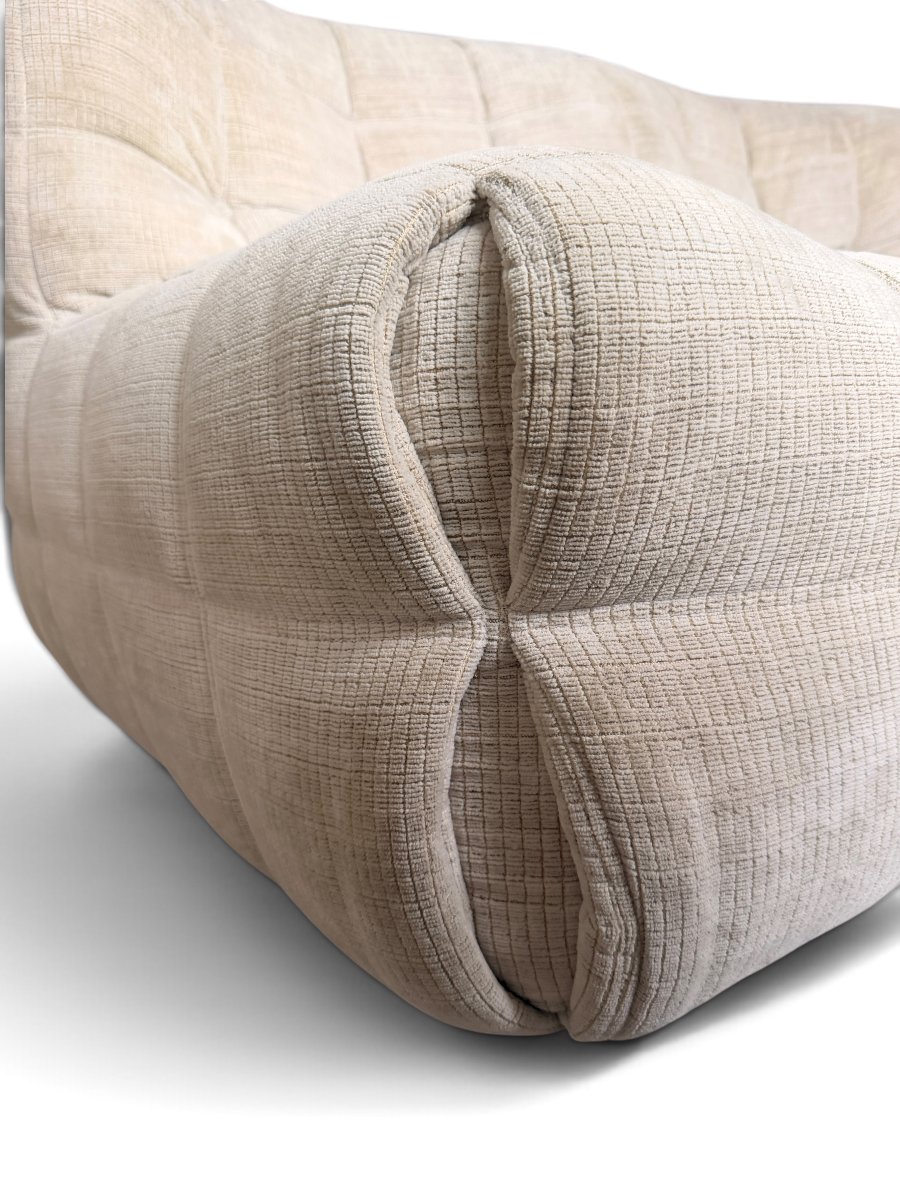 Canapé Kashima 2 places de Michel Ducaroy, velours écru, édition Ligne Roset-photo-5
