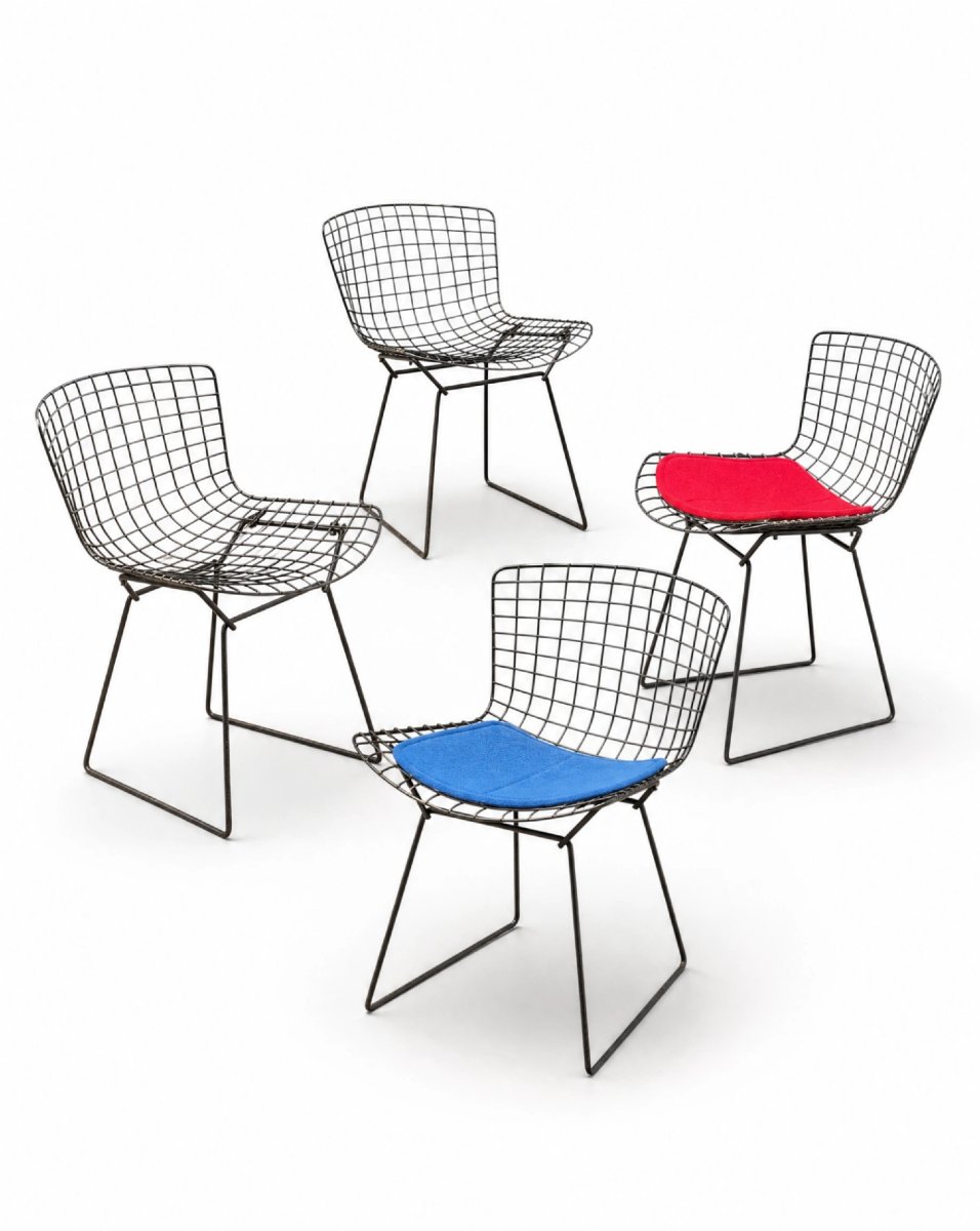 Suite de 4 Chaises "Wire" — Harry Bertoia pour Knoll (Acier, Brasure Laiton & Coussins Knoll)-photo-2