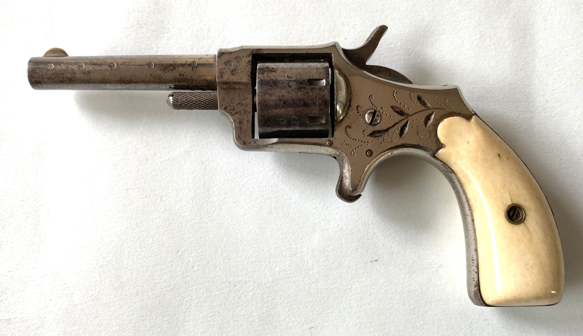 Small American Revolver-photo-2