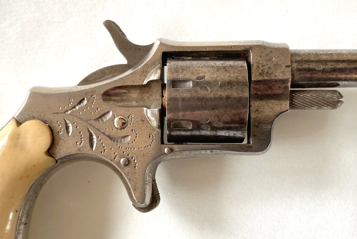 Small American Revolver-photo-1