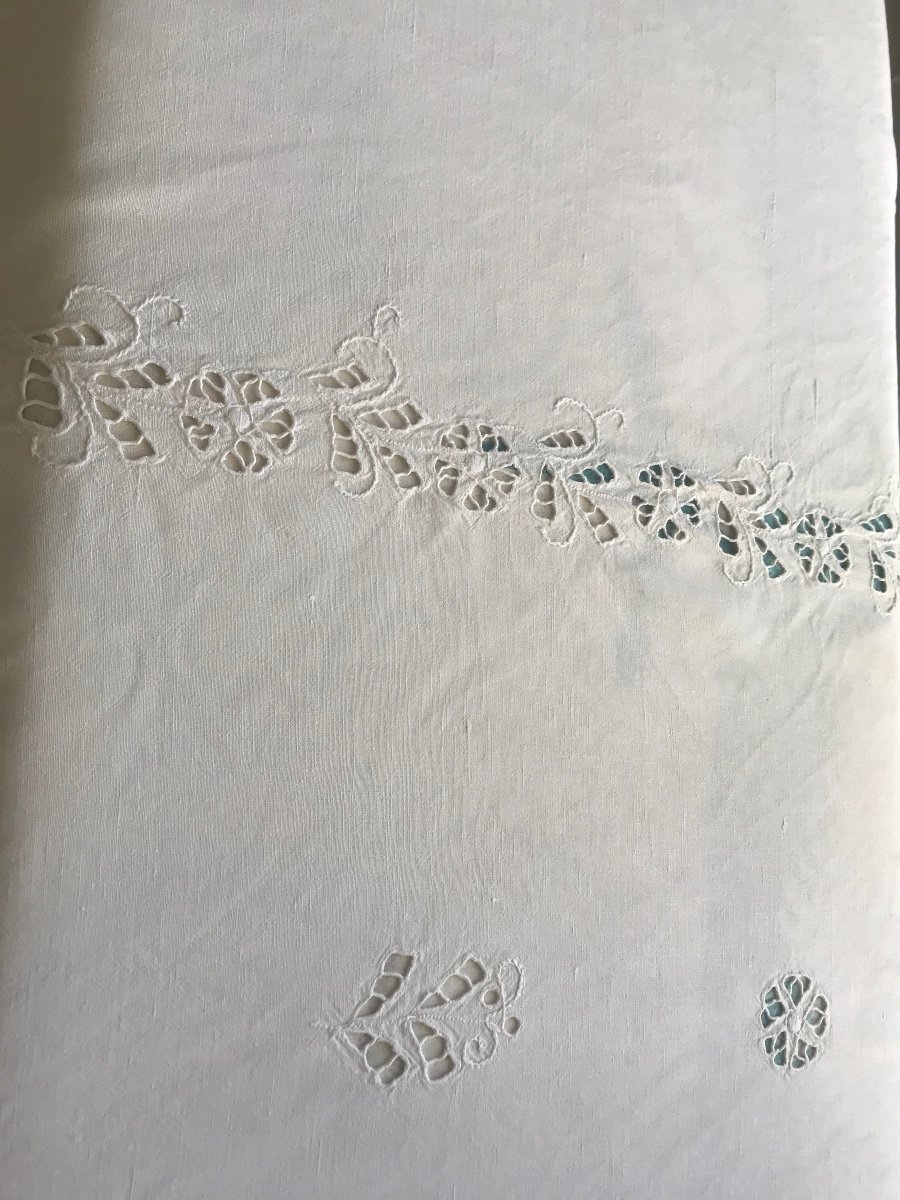 Embroidered Tablecloth Without Monograms-photo-2
