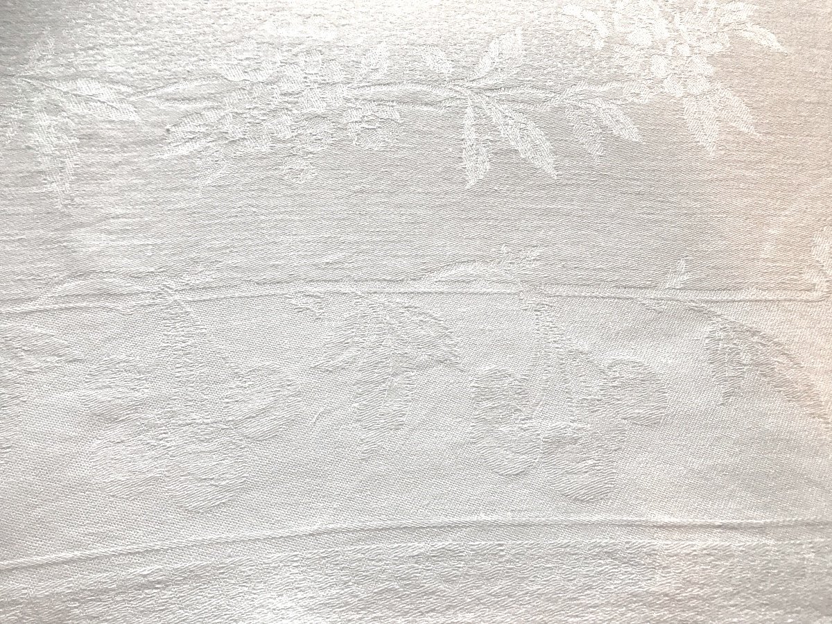 Nappe Et Serviettes Couronnées -photo-2